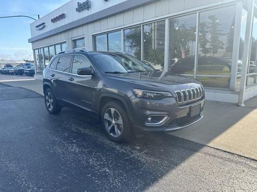 Granite Crystal Metallic Clearcoat 2019 Jeep Cherokee Limited