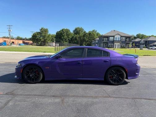 Plum Crazy Pearlcoat 2019 Dodge Charger R/T Scat Pack