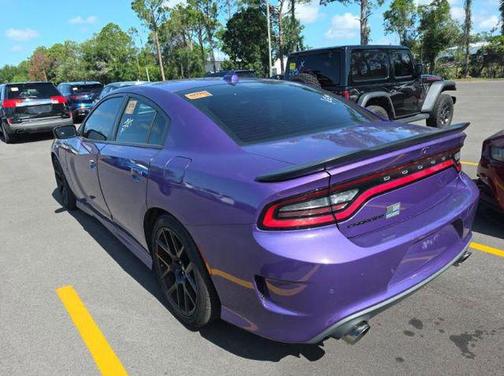 Plum Crazy Pearlcoat 2019 Dodge Charger R/T Scat Pack