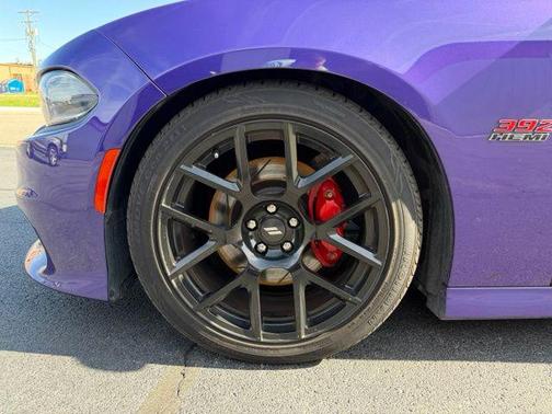 Plum Crazy Pearlcoat 2019 Dodge Charger R/T Scat Pack