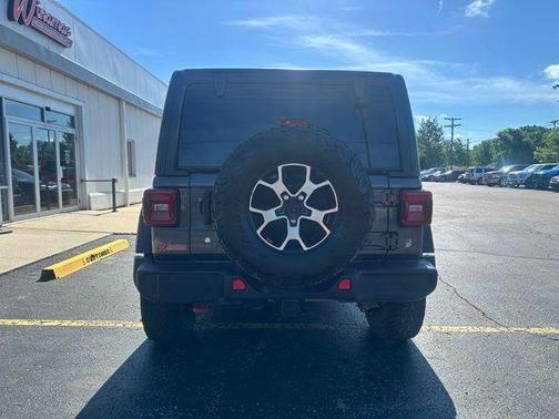 Granite Crystal Metallic Clearcoat 2018 Jeep Wrangler Unlimited Rubicon