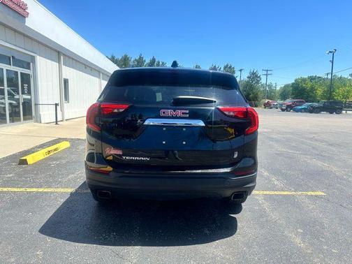 Ebony Twilight Metallic 2018 GMC Terrain SLE