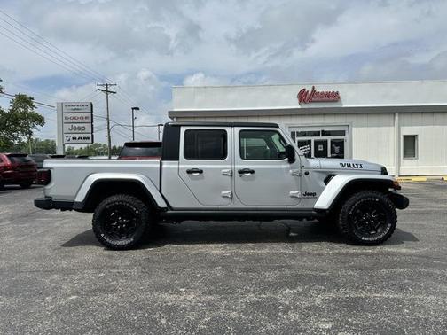 2022 Jeep Gladiator Willys 4x4