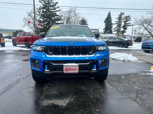 2022 Jeep Grand Cherokee 4xe Trailhawk