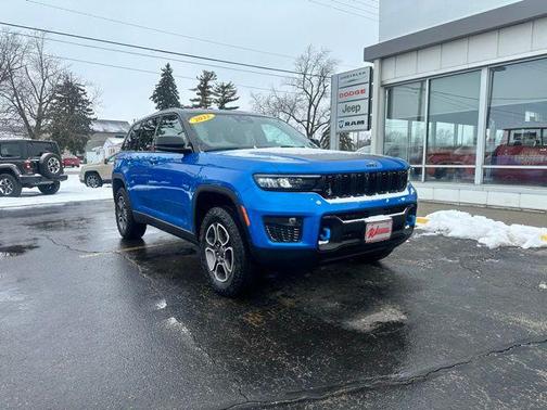 2022 Jeep Grand Cherokee 4xe Trailhawk