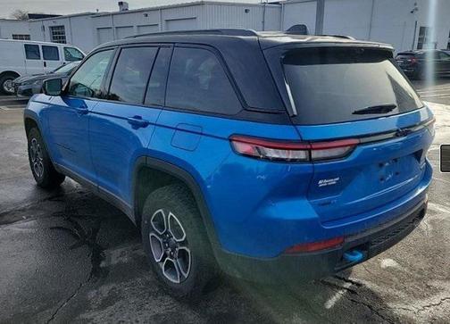 2022 Jeep Grand Cherokee 4xe Trailhawk