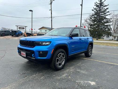 2022 Jeep Grand Cherokee 4xe Trailhawk