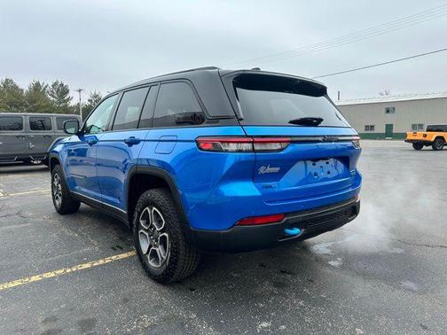 2022 Jeep Grand Cherokee 4xe Trailhawk