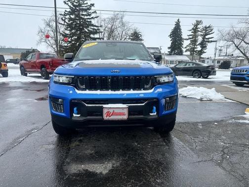 2022 Jeep Grand Cherokee 4xe Trailhawk