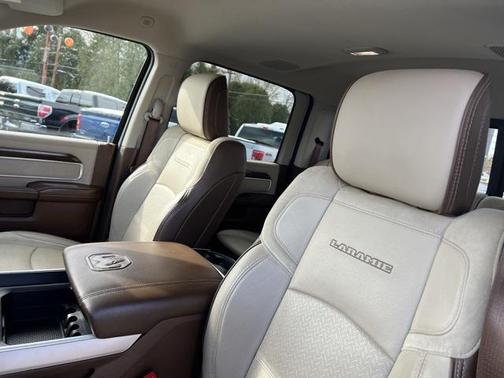 2023 RAM 3500 Laramie Crew Cab 4x4 6'4' Box