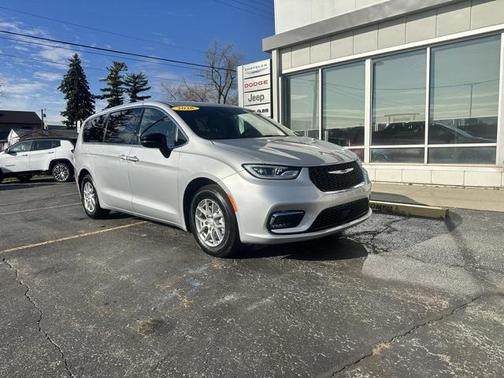 2026 Chrysler Pacifica L