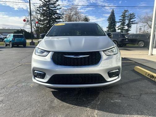 2026 Chrysler Pacifica L