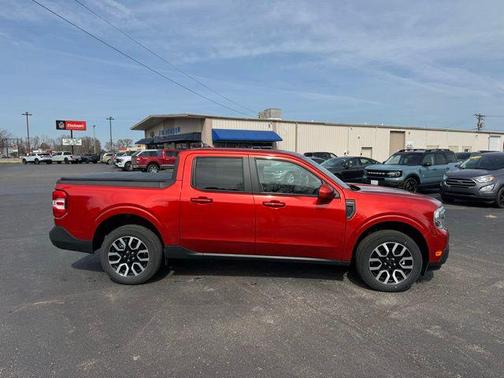Hot Pepper Red Tinted Clearcoat Metallic 2022 Ford Maverick Lariat