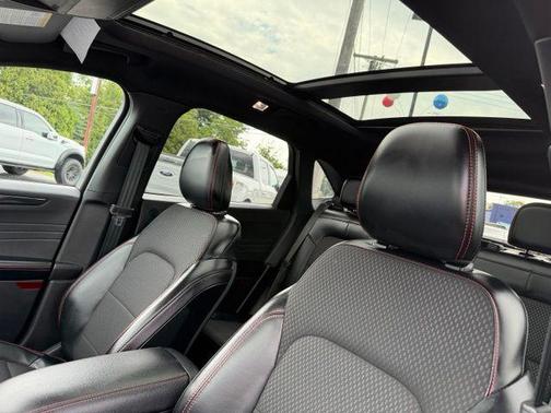 Agate Black Metallic 2023 Ford Escape ST-Line Select