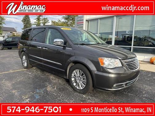 2016 Chrysler Town & Country Touring-L