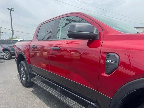 Ruby Red Metallic Tinted Clearcoat 2025 Ford Ranger XLT