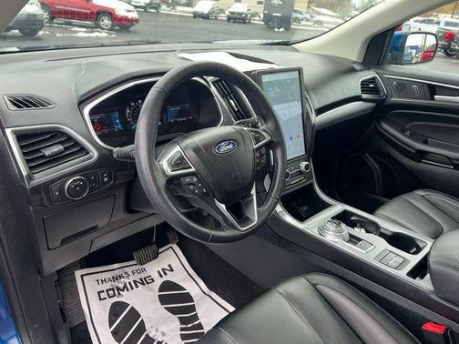 2021 Ford Edge Titanium