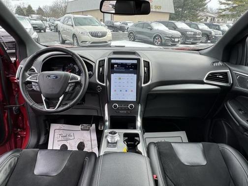 2022 Ford Edge ST