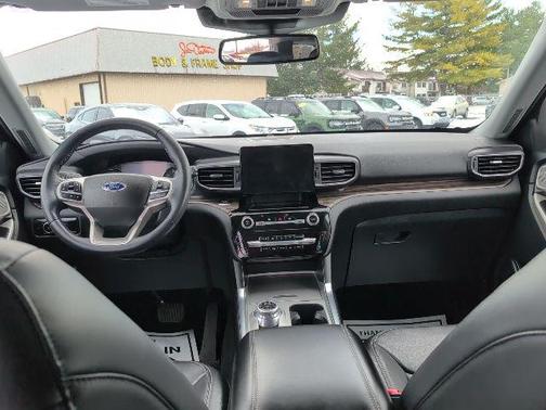 Jewel Red Metallic Tinted Clearcoat 2022 Ford Explorer Limited