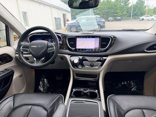 Ceramic Gray Clearcoat 2022 Chrysler Pacifica Limited