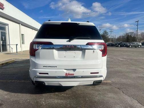2020 GMC Acadia Denali