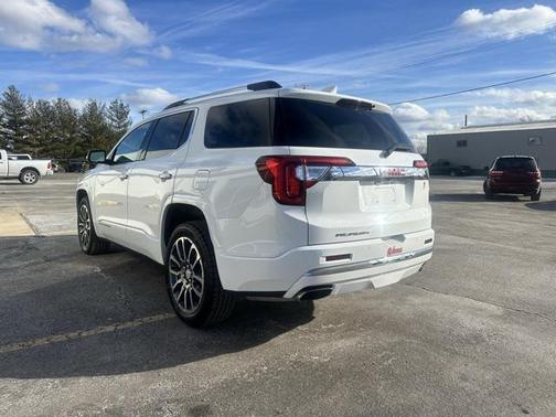 2020 GMC Acadia Denali