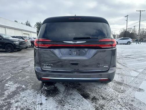 2022 Chrysler Pacifica Limited