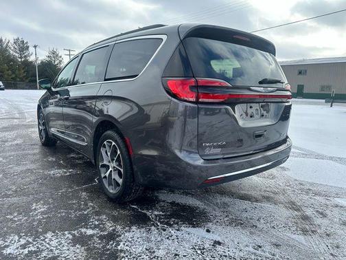 2022 Chrysler Pacifica Limited