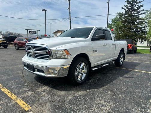 Bright White Clearcoat 2018 RAM 1500 Big Horn