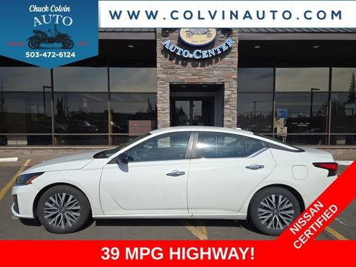 Glacier White 2025 Nissan Altima SV