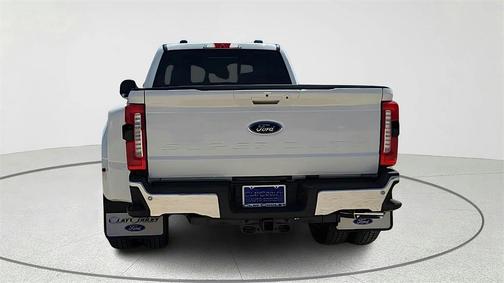 2025 Ford F-350 Lariat Super Duty