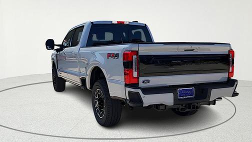 Avalanche 2026 Ford F-250 Platinum