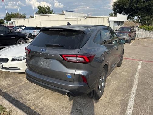 2023 Ford Escape ST-Line Select