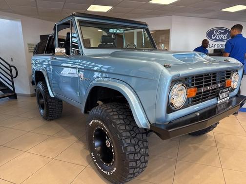 1975 Ford Bronco Custom