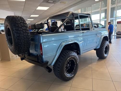 1975 Ford Bronco Custom