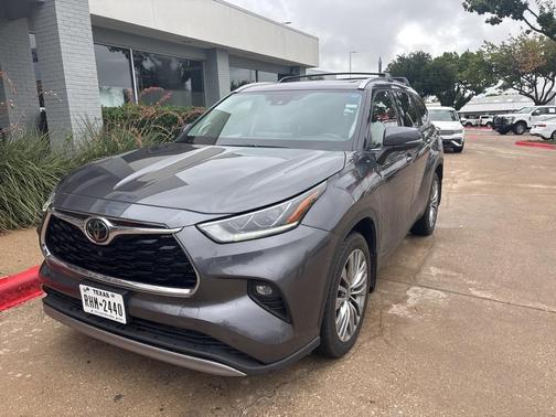 2021 Toyota Highlander Platinum