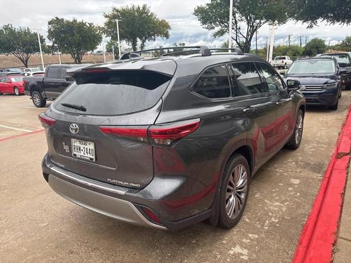2021 Toyota Highlander Platinum
