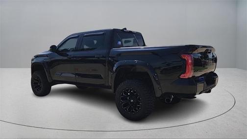 2023 Toyota Tundra Hybrid Platinum
