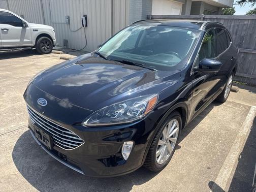 2021 Ford Escape Titanium Hybrid