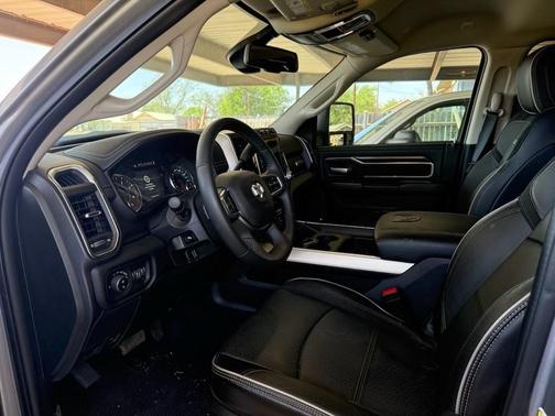 2024 RAM 3500 Laramie