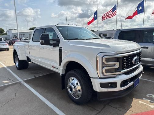 2025 Ford F-450 Platinum