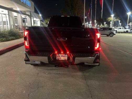 2024 Ford F-350 Lariat Super Duty
