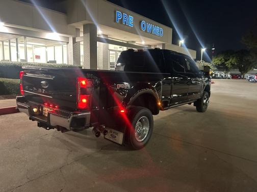 2024 Ford F-350 Lariat Super Duty