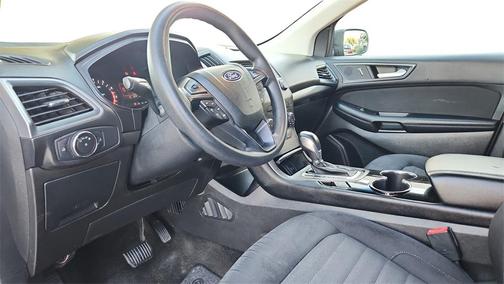 2018 Ford Edge SE
