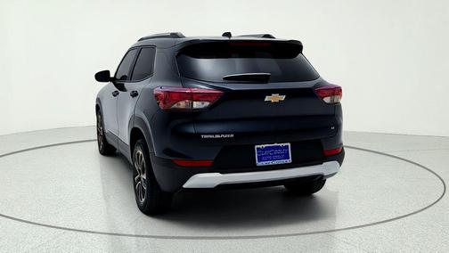 Mosaic Black Metallic 2026 Chevrolet Trailblazer LT