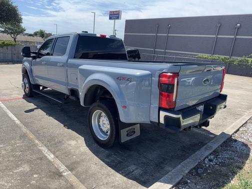 2025 Ford F-450 Lariat