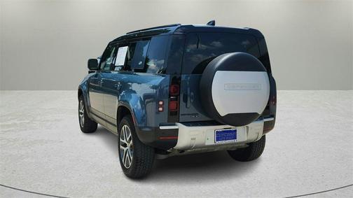 2020 Land Rover Defender 110 SE