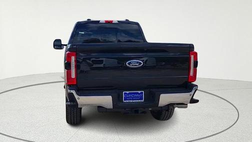 Agate Black Metallic 2026 Ford F-250 Lariat