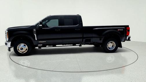 Black Metallic 2026 Ford F-350 Lariat Super Duty