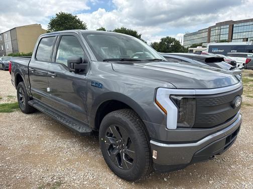 2025 Ford F-150 Lightning Flash
